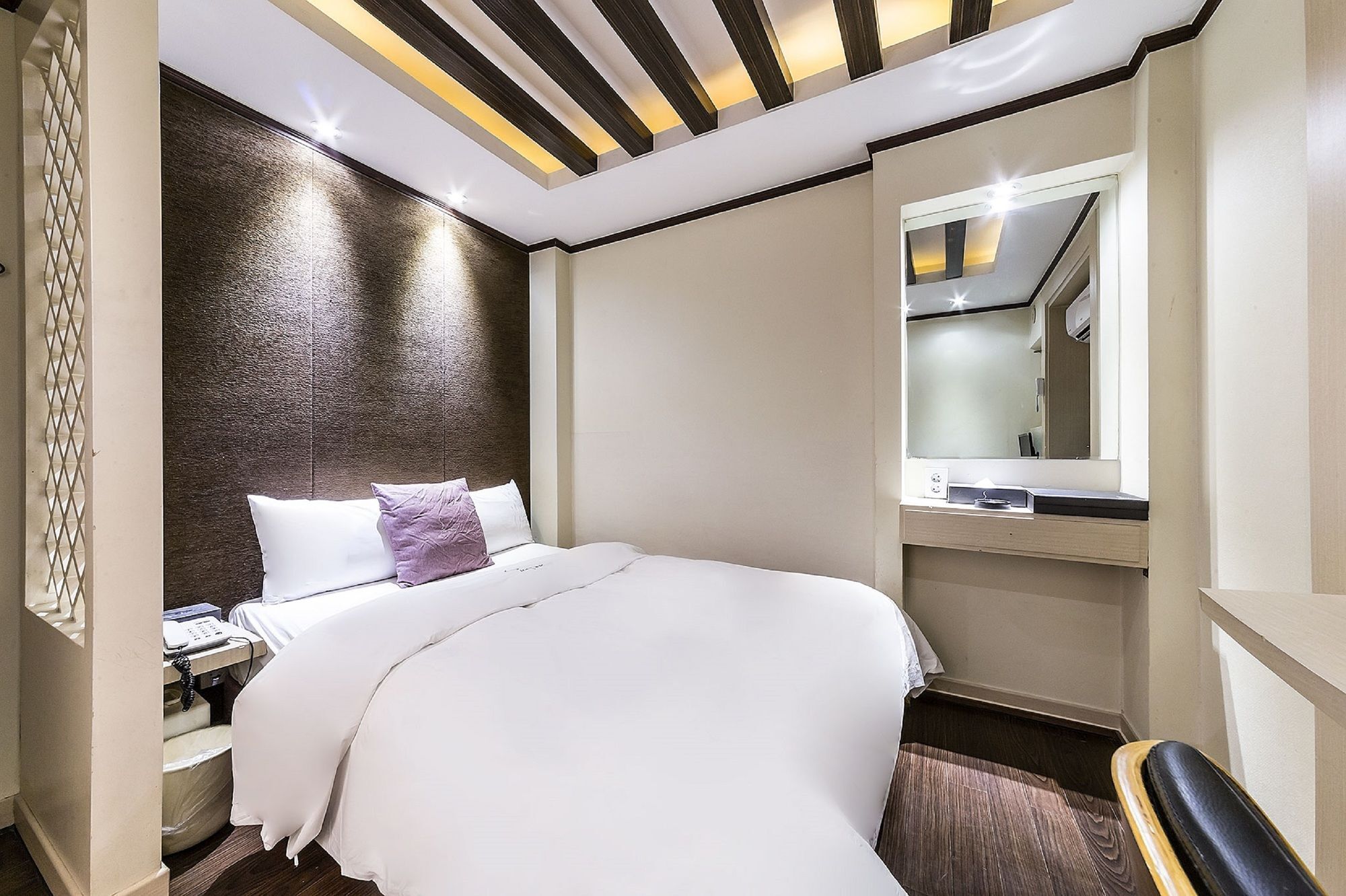 S Hotel